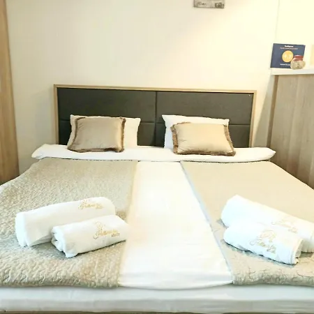 Apartment Hellenik Lux Studio